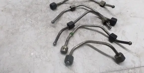 Peugeot 508 Fuel injector supply line/pipe 