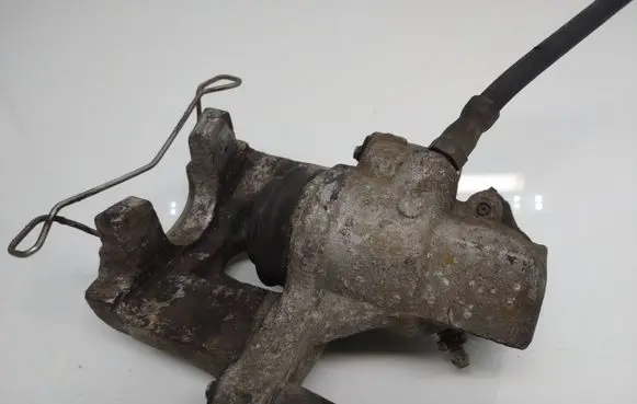 Volvo C30 Rear brake caliper