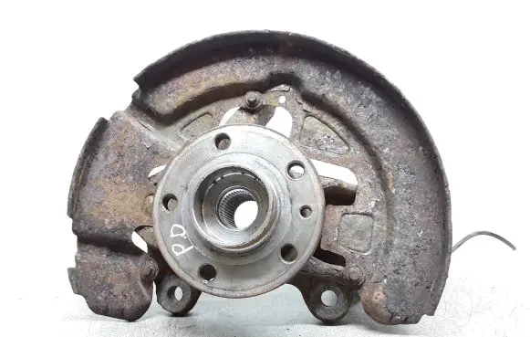 Volvo V70 Front wheel hub spindle knuckle