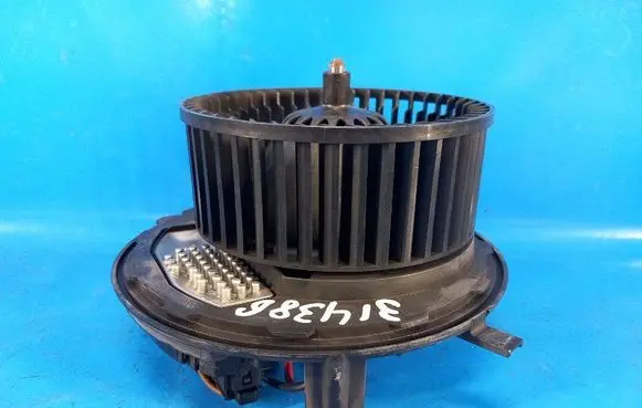 Audi A3 S3 8V Heater fan/blower 5Q1819021B