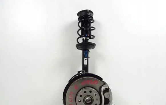 Volkswagen Golf VII Front wheel hub spindle knuckle 5Q0413023 FH5Q0256R