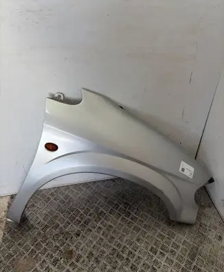 Chrysler Voyager Fender 