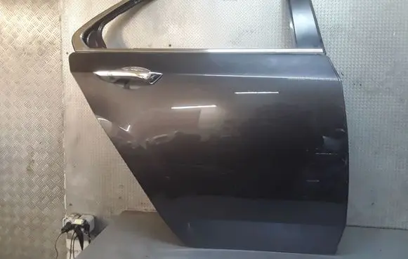Rear door