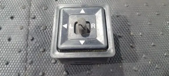 Mitsubishi Colt Wing mirror switch