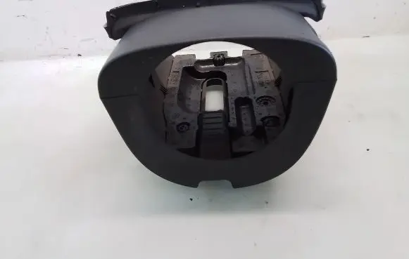 Ford Mondeo Mk III Steering wheel column trim