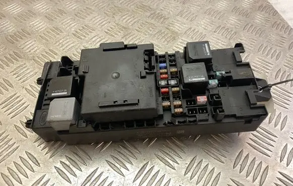 Land Rover Discovery 5 Fuse module JPLA14A073BB