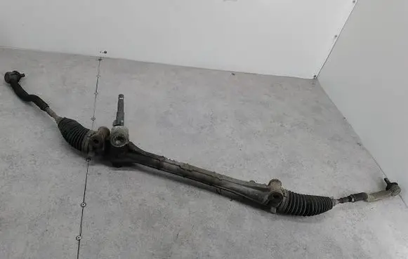 Toyota Auris 150 Steering rack F800000921B