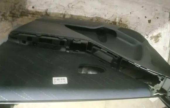 Toyota Yaris Front door card panel trim