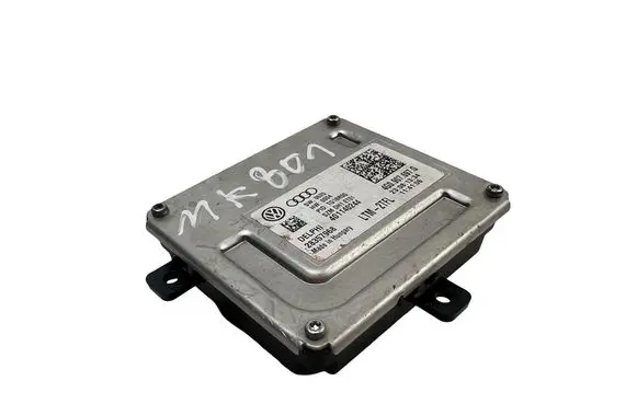 Volkswagen Golf VII Xenon control unit/module 4G0907697G