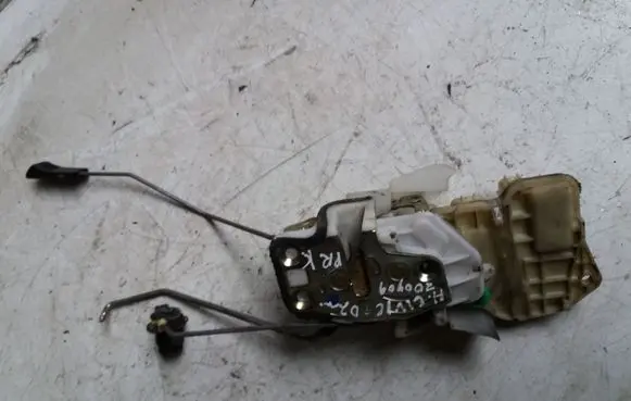 Honda Civic Front door lock