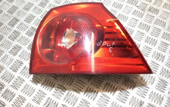 Volkswagen Golf V Rear/tail lights 1K0945096G