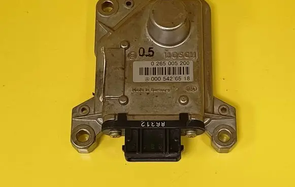 Mercedes-Benz E W210 ESP acceleration yaw rate sensor 0265005200 0005426518