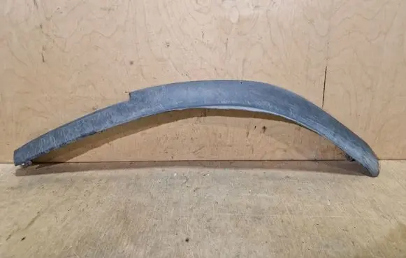 Toyota Avensis T250 Front bumper lip 7685205010