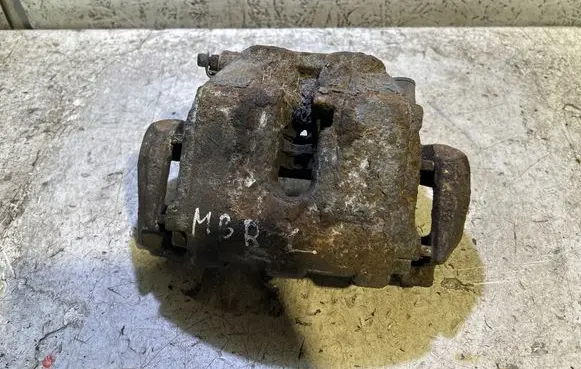 Mercedes-Benz R W251 Front brake caliper
