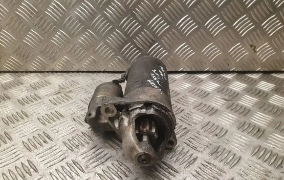 Audi A6 S6 C6 4F Starter motor