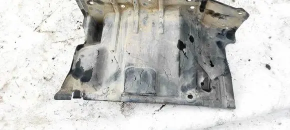 Mitsubishi ASX Engine splash shield/under tray 8370A644