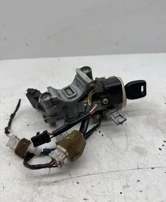 Mitsubishi Pajero Sport I Ignition lock 337860