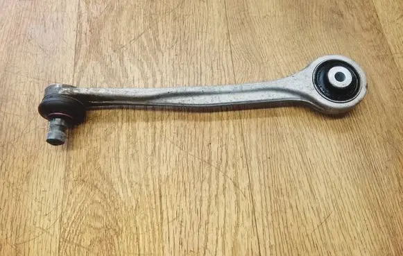 Porsche Macan (95B) Front control arm 8K0505P