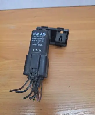Volkswagen Caddy Glow plug pre-heat relay