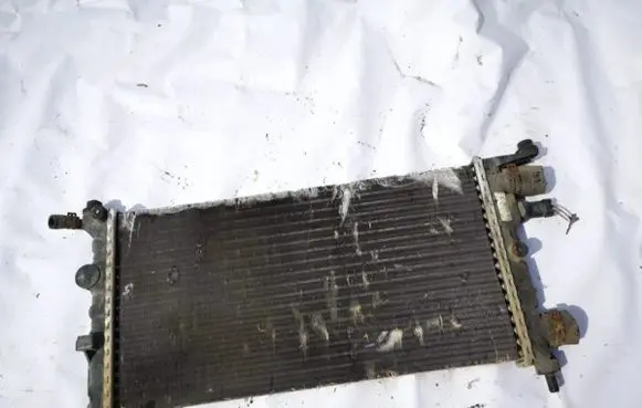 Opel Corsa B Coolant radiator 90531547
