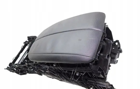 BMW X6 F16 Armrest 9252117