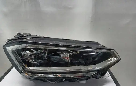 Volkswagen Golf Sportsvan Headlight/headlamp