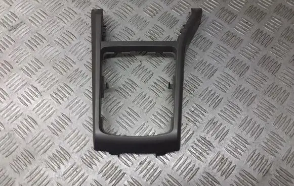 Opel Astra H Gear shifter surround trim plastic 13116961