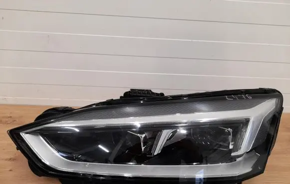 Audi A5 8T 8F Headlight/headlamp