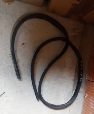 Ford Fiesta Rear door rubber seal (on body) 