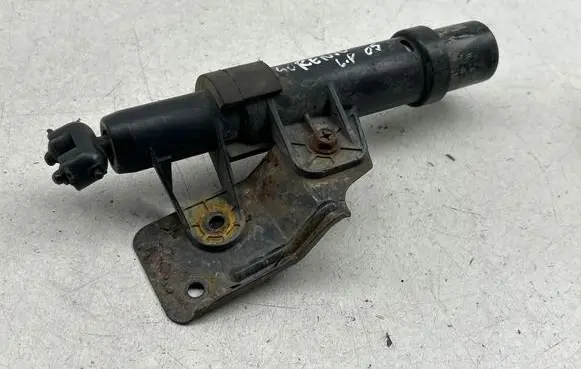 Headlight washer spray nozzle
