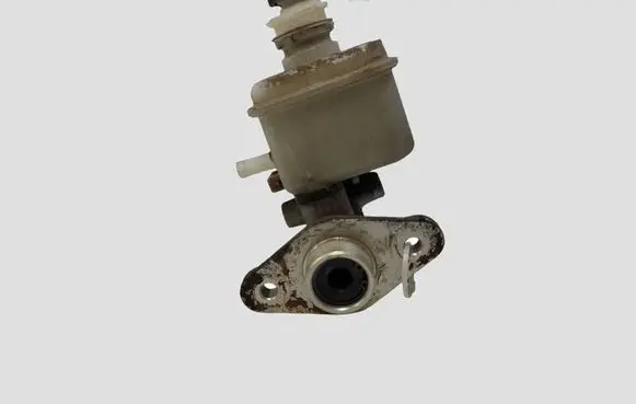 Hyundai Trajet Master brake cylinder BM111042