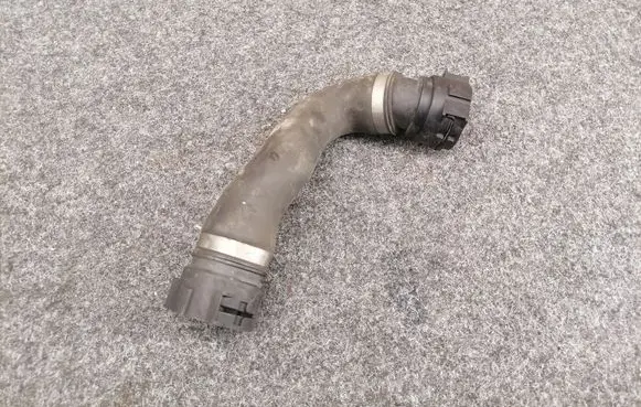 BMW X6 F16 Engine coolant pipe/hose 8517969