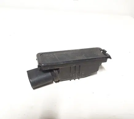Volkswagen Polo V 6R Number plate light 1K8943021