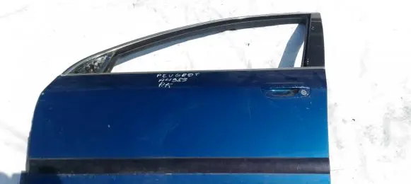 Peugeot 607 Front door melyna