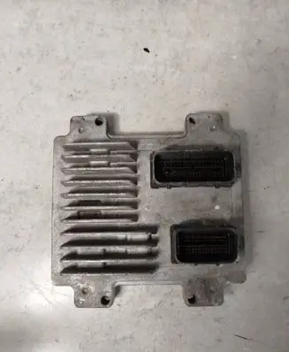 Opel Astra J Engine control unit/module 55576691