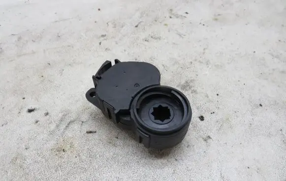 Renault Clio IV A/C air flow flap actuator/motor GMAUTO4574097