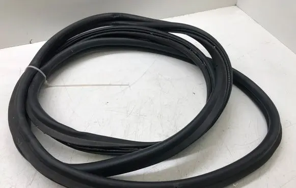 BMW 1 F20 F21 Loading door rubber seal (on body) 