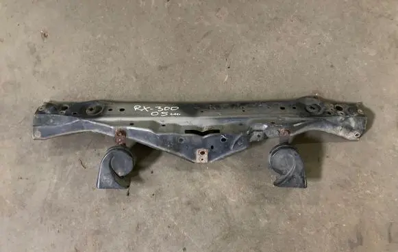 Top upper radiator support slam panel