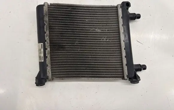 BMW X1 F48 F49 Coolant radiator 7634565 17117634565