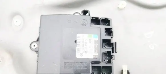 Mercedes-Benz A W169 Door control unit/module A1698208626 05072373