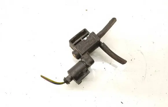 Audi A6 S6 C6 4F Turbo solenoid valve 037906283C