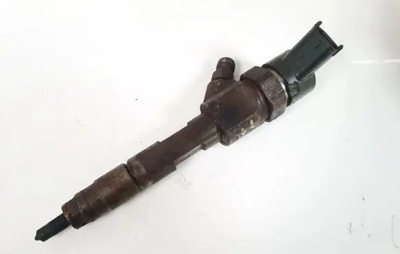Renault Megane II Fuel injector 8200100272