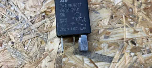 Audi A6 S6 C6 4F Other relay 7M0951253C