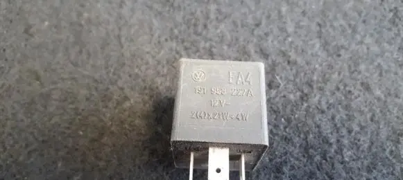 Seat Toledo I (1L) Other relay 191953227A