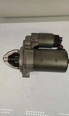 Mercedes-Benz Vito Viano W638 Starter motor 0001107037 0001107048 098601885
