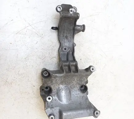 Mercedes-Benz E W212 Generator/alternator bracket A6512340239