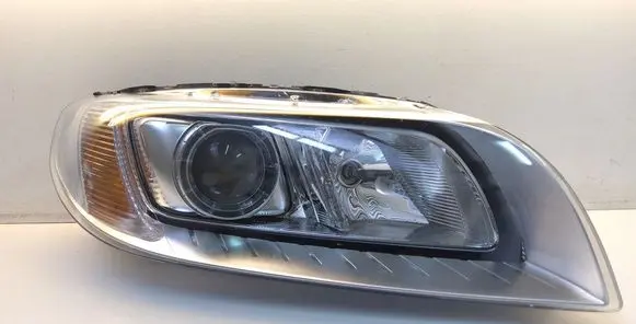 Volvo V70 Headlight/headlamp 31420014
