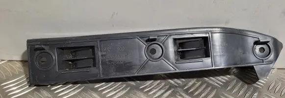 Front bumper mounting bracket
