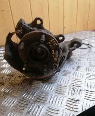 Nissan Primera Front wheel bearing hub 