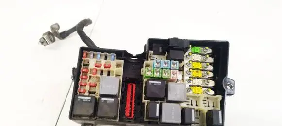 Ford Focus Fuse box set 3M5T14A142AB 3M5T-14A142-AB